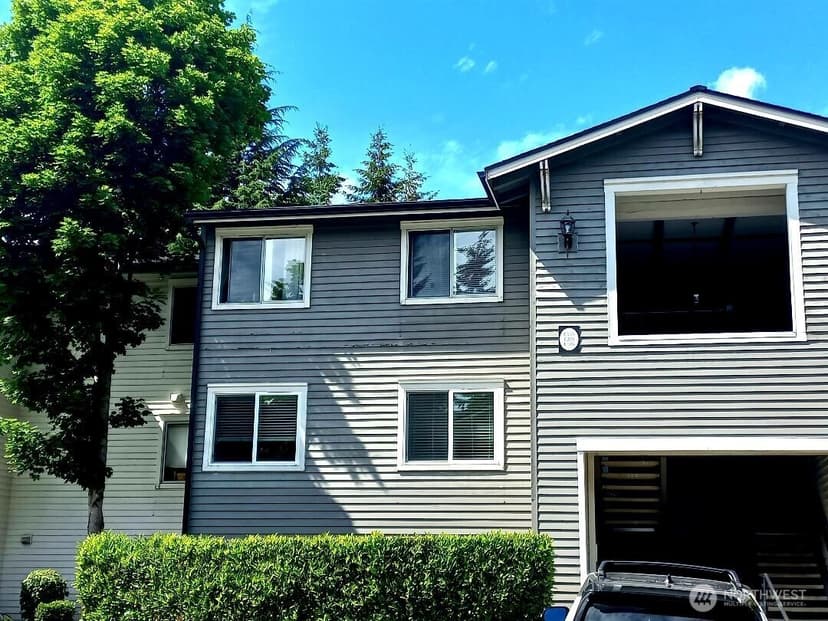 Property photo for 15415 35th Avenue W #E205, Lynnwood photo 3