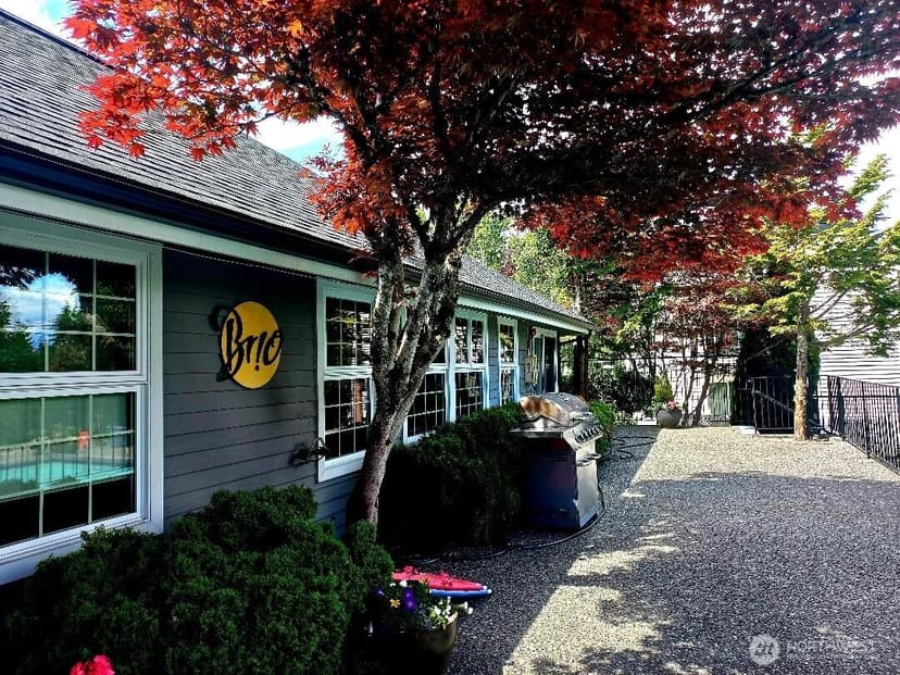 Property photo for 15415 35th Avenue W #E205, Lynnwood photo 19