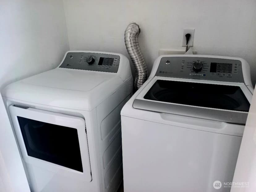 Property photo for 15415 35th Avenue W #E205, Lynnwood photo 15