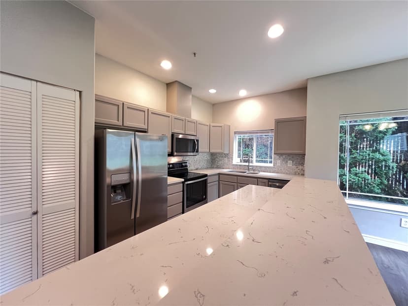 Property photo for 10025 9th Avenue W #D-101, Everett photo 7