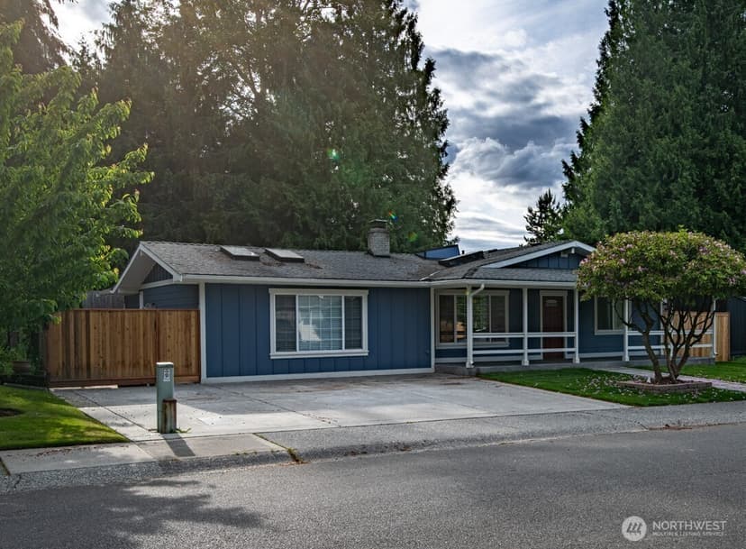Property photo for 13716 59th Avenue SE, Everett photo 2