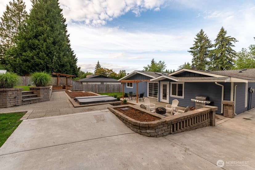 Property photo for 13716 59th Avenue SE, Everett photo 24