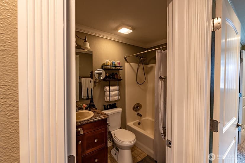 Property photo for 13716 59th Avenue SE, Everett photo 23