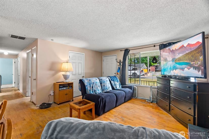 Property photo for 1624 Hume Street S, Tacoma photo 7