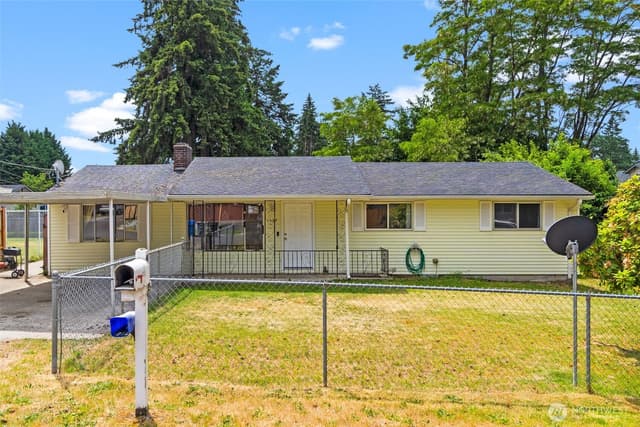 Property photo for 1624 Hume Street S, Tacoma photo 4