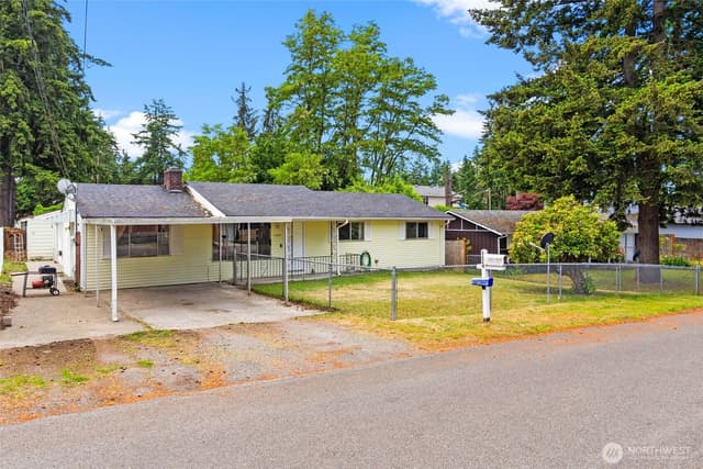 Property photo for 1624 Hume Street S, Tacoma photo 2