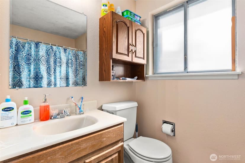 Property photo for 1624 Hume Street S, Tacoma photo 11