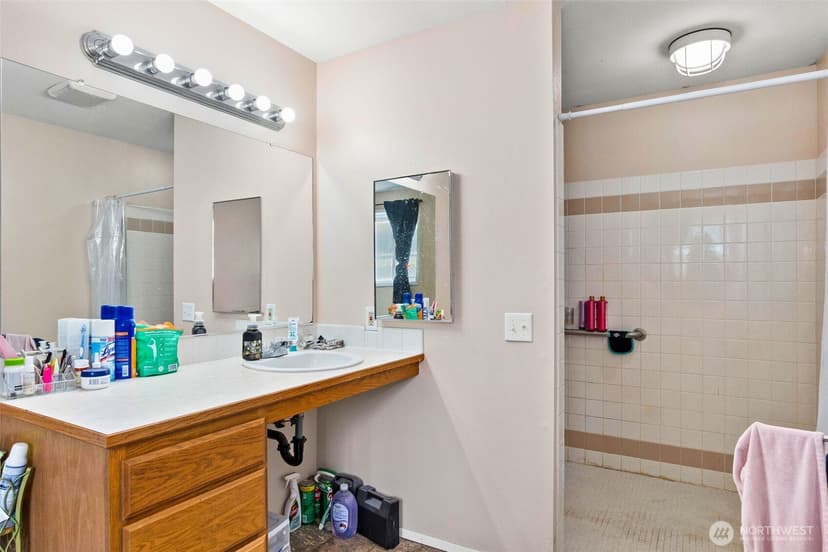 Property photo for 1624 Hume Street S, Tacoma photo 18