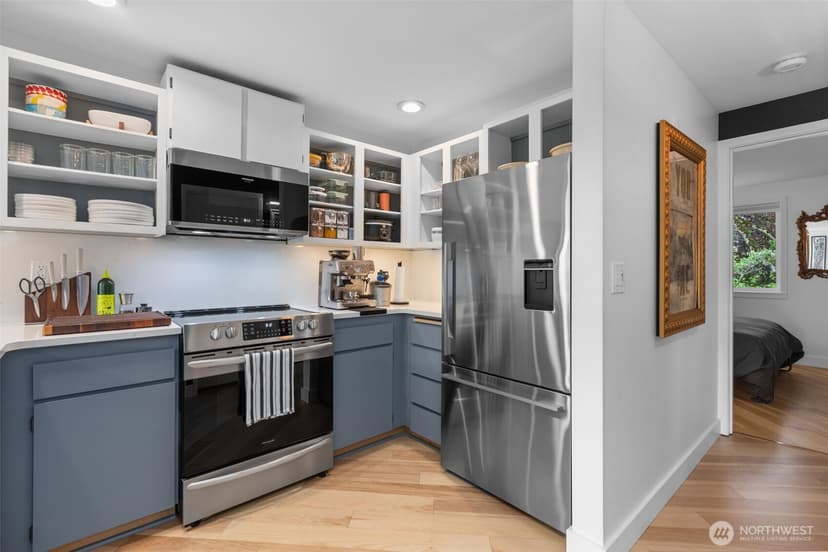 Property photo for 2400 E Howell Street #E, Seattle photo 12