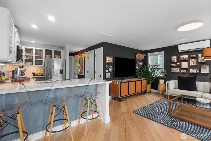 Property photo for 2400 E Howell Street #E, Seattle photo 11