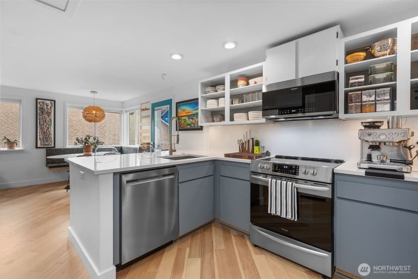 Property photo for 2400 E Howell Street #E, Seattle photo 13