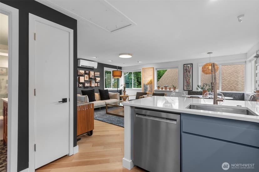 Property photo for 2400 E Howell Street #E, Seattle photo 15