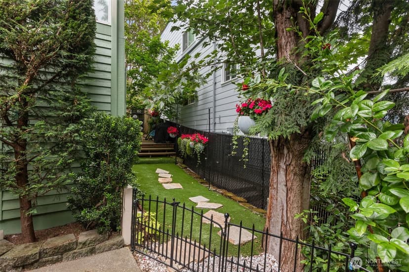 Property photo for 2400 E Howell Street #E, Seattle photo 33