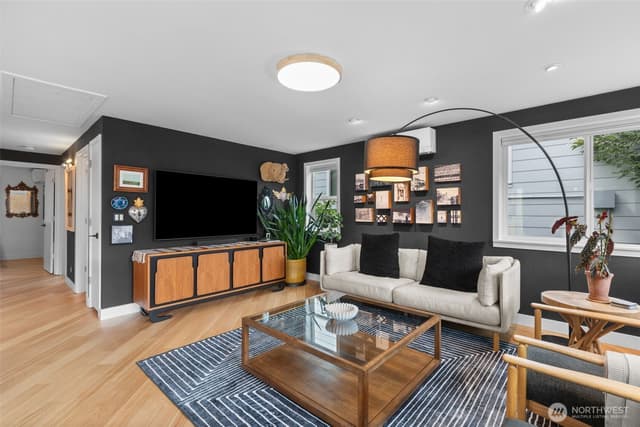Property photo for 2400 E Howell Street #E, Seattle photo 4