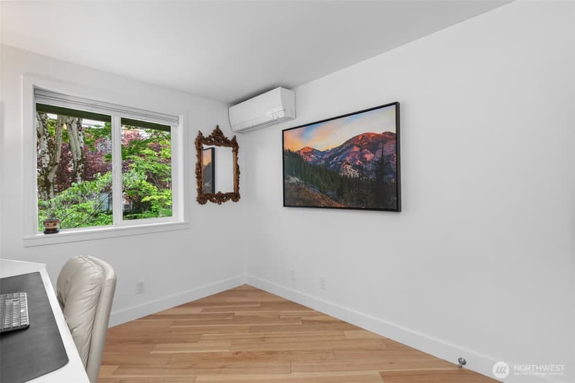 Property photo for 2400 E Howell Street #E, Seattle photo 23