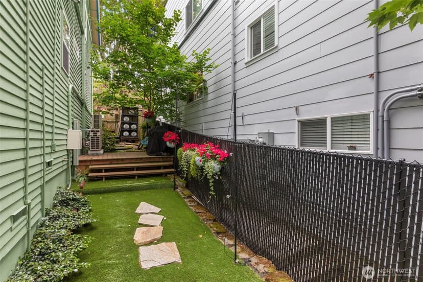 Property photo for 2400 E Howell Street #E, Seattle photo 34