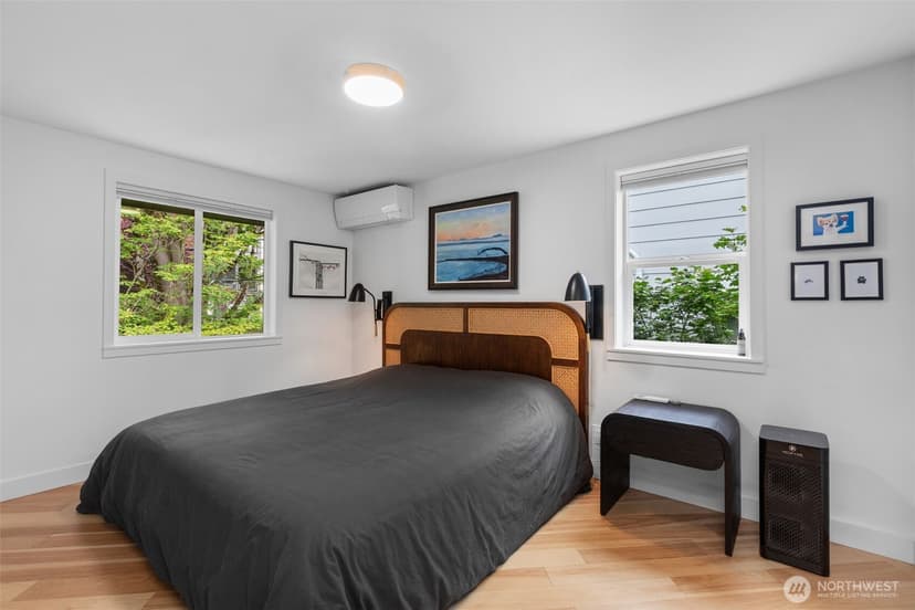 Property photo for 2400 E Howell Street #E, Seattle photo 16