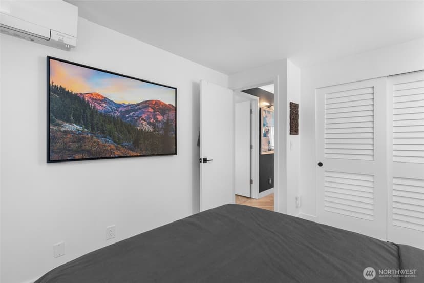 Property photo for 2400 E Howell Street #E, Seattle photo 28