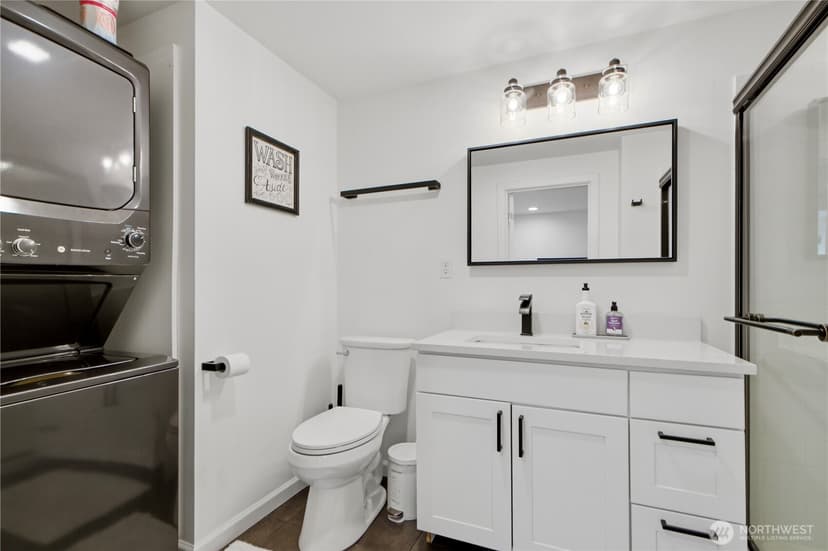 Property photo for 1608 151st Avenue SE, Bellevue photo 27