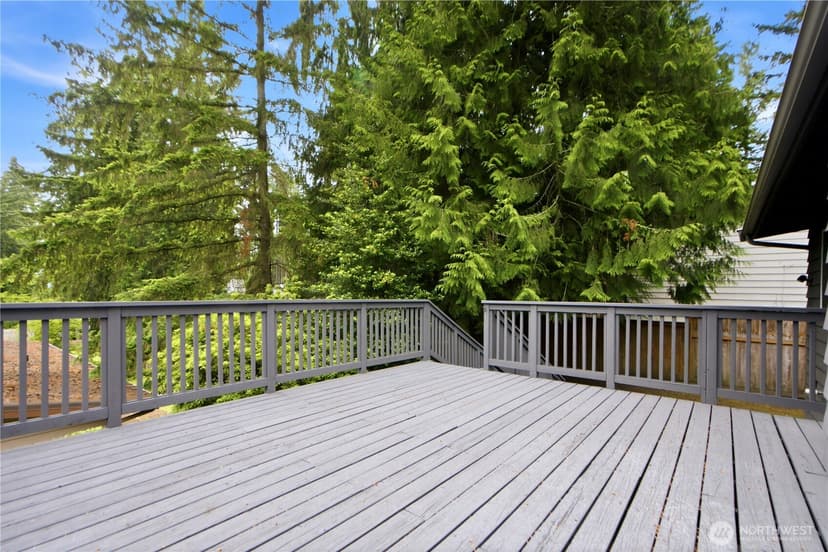 Property photo for 1608 151st Avenue SE, Bellevue photo 28
