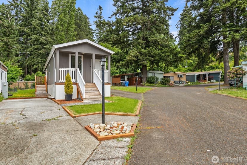Property photo for 507 131st Street E #L, Tacoma photo 2