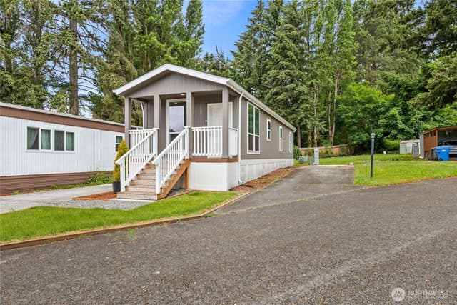 Property photo for 507 131st Street E #L, Tacoma photo 4