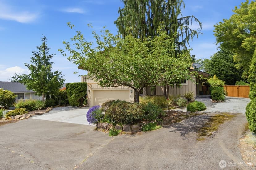 Property photo for 4801 78th Place SW, Mukilteo photo 37
