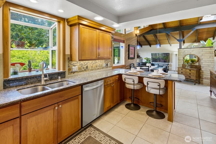 Property photo for 4801 78th Place SW, Mukilteo photo 13