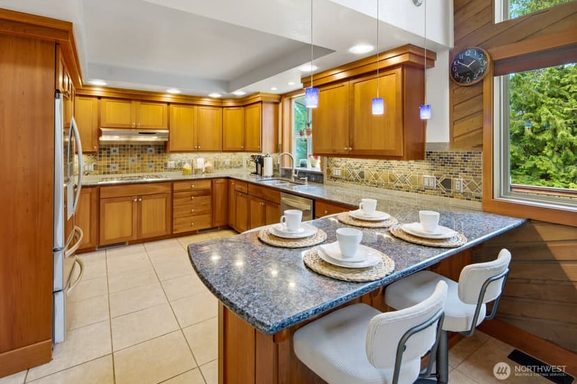 Property photo for 4801 78th Place SW, Mukilteo photo 12