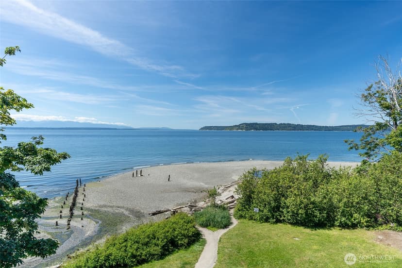 Property photo for 14105 64th Avenue W, Edmonds photo 29