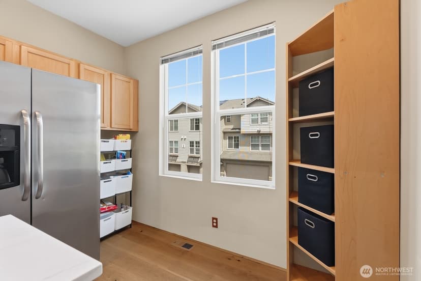 Property photo for 15325 SE 155th Place #J5, Renton photo 18