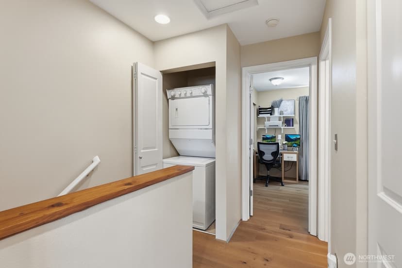 Property photo for 15325 SE 155th Place #J5, Renton photo 22