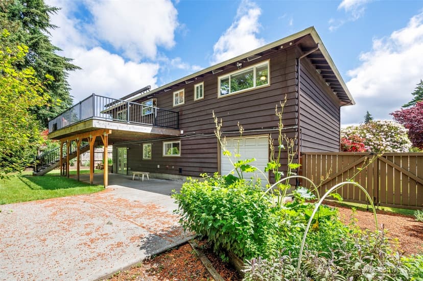 Property photo for 14101 Phinney Avenue N, Seattle photo 23