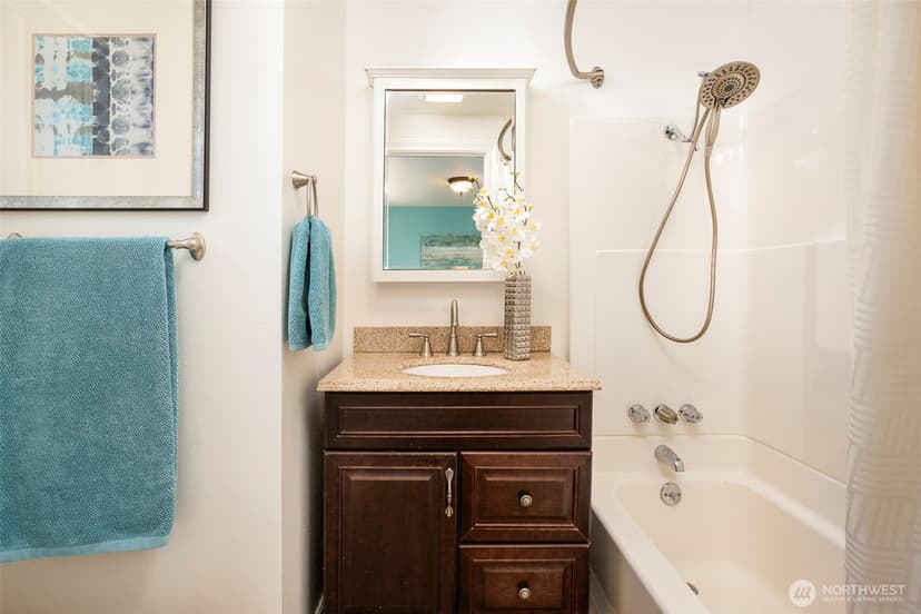 Property photo for 14101 Phinney Avenue N, Seattle photo 13