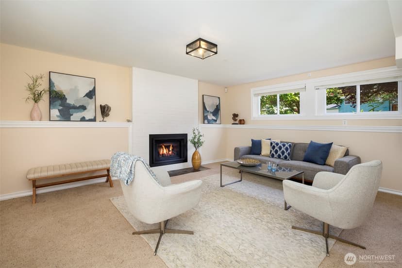 Property photo for 14101 Phinney Avenue N, Seattle photo 18