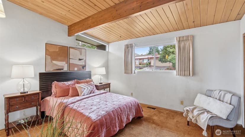 Property photo for 1401 Lincoln Avenue NE, Renton photo 13