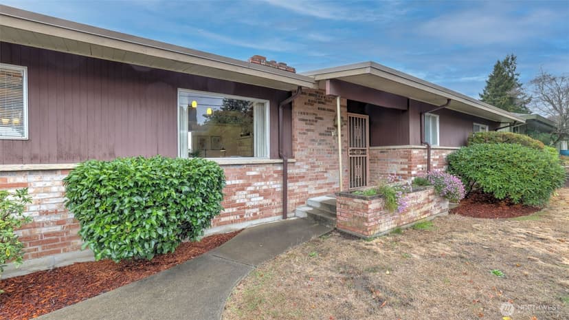 Property photo for 1401 Lincoln Avenue NE, Renton