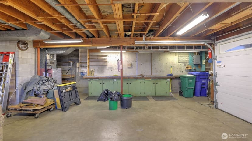 Property photo for 1401 Lincoln Avenue NE, Renton photo 28