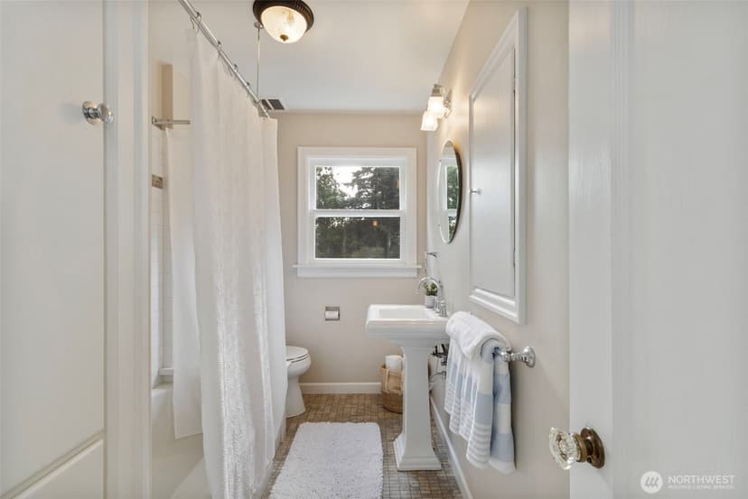 Property photo for 17164 Lemolo Shore Drive NE, Poulsbo photo 27