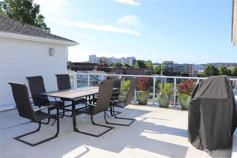 Property photo for 2522 Rucker Avenue #407, Everett photo 11