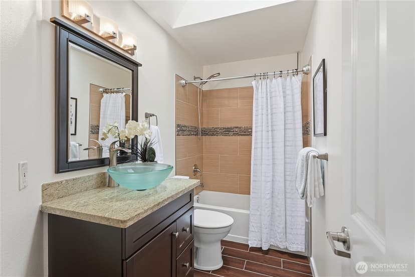 Property photo for 18 167th Place SW, Bothell photo 29