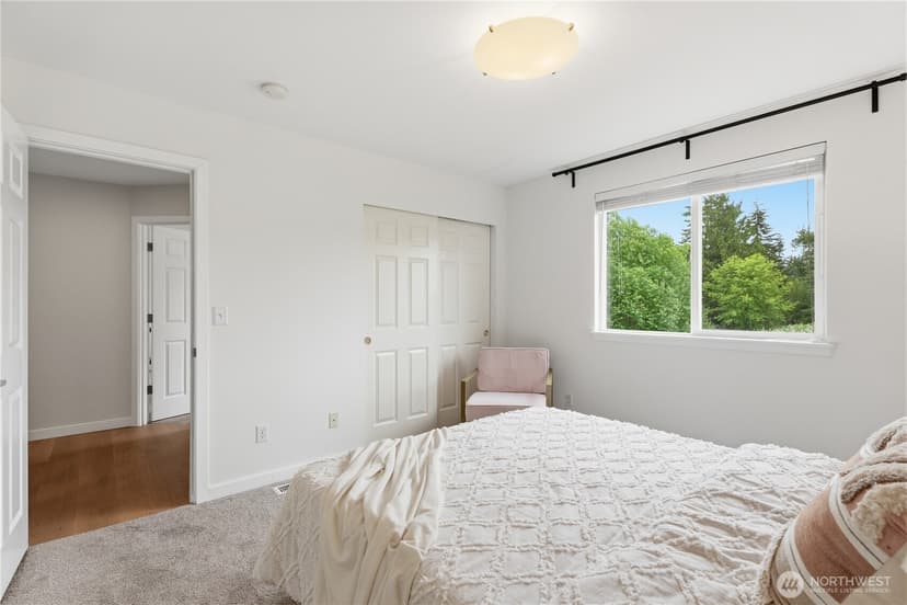 Property photo for 18 167th Place SW, Bothell photo 28