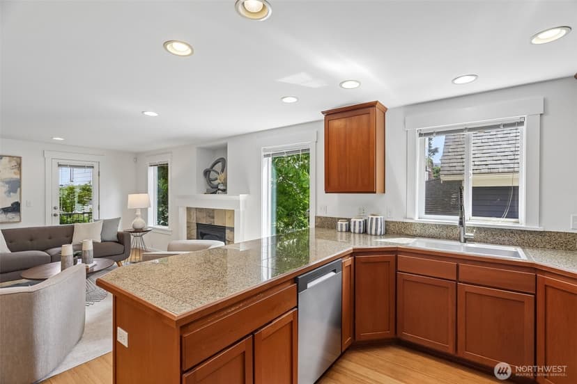 Property photo for 938 NW 51st Street, Seattle photo 12