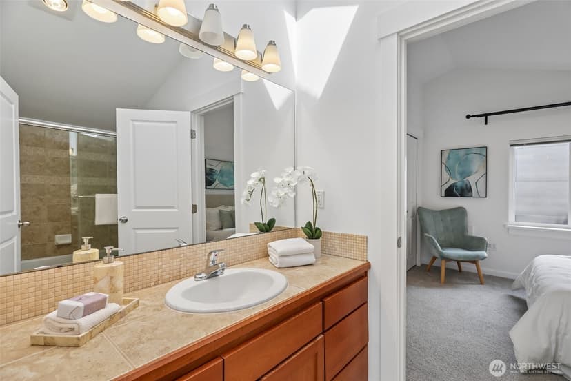 Property photo for 938 NW 51st Street, Seattle photo 17