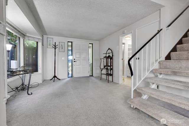Property photo for 15402 Rose Road SW, Lakewood photo 4
