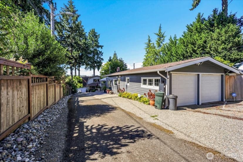 Property photo for 15402 Rose Road SW, Lakewood photo 34