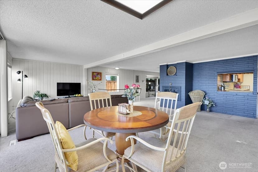 Property photo for 15402 Rose Road SW, Lakewood photo 8