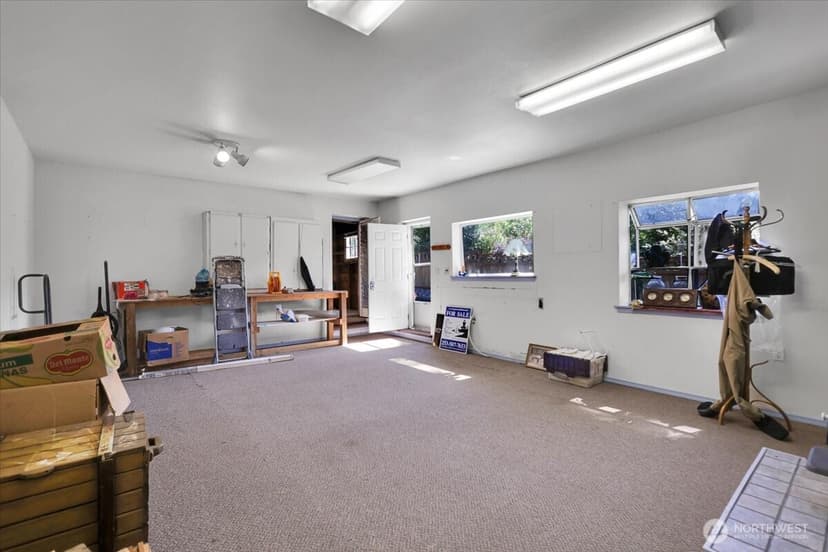 Property photo for 15402 Rose Road SW, Lakewood photo 31