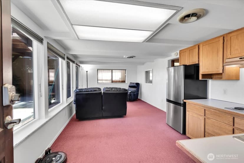 Property photo for 15402 Rose Road SW, Lakewood photo 26