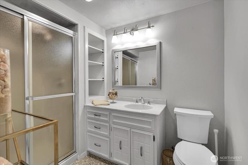 Property photo for 15402 Rose Road SW, Lakewood photo 13